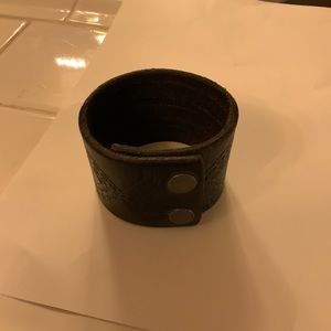 Men’s leather cuff bracelet
